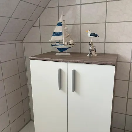 Rügen&stralsund Entdecken - Moderne Mit Balkon Apartment Gustow (Vorpommern-Rugen)